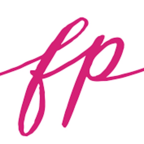 Live Show Listing 🩷 - Picture 12 of 13